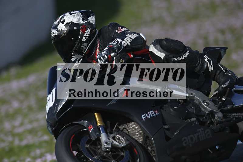 /02 29.01.-02.02.2024 Moto Center Thun Jerez/Gruppe gruen-green/100